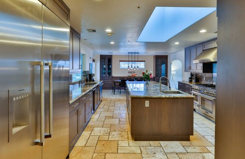 Agua Dulce Casa | Amazing Escape close to LA with Pool and Game Room