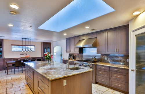 Agua Dulce Casa | Amazing Escape close to LA with Pool and Game Room