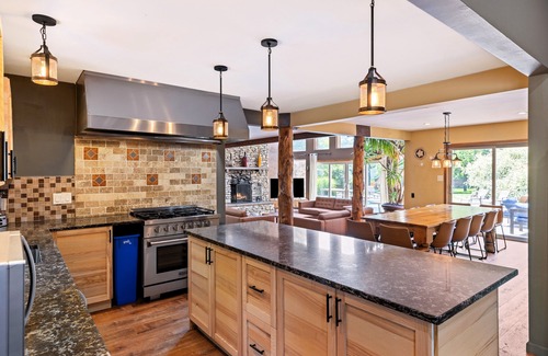 Long Pond Casa | Increíble finca de lujo en el corazón de Poconos con piscina privada climatizada y jacuzzi