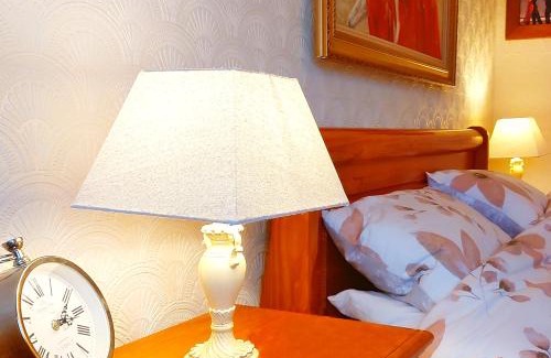 Chapel Saint Leonards Casa | Amazing Family Cottage Just mins to Beach & Attractions, 3 bed, Sleeps 5, Large Garden, Off Road Private Parking, Fab Free WiFi & Pets are Welcome too! The Perfect Family holiday Getaway!