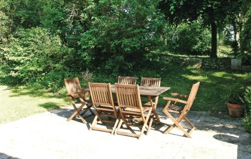 Saint-Georges-sur-Baulche Casa | Amazing Home In St Georges Sur Baulche With Wifi