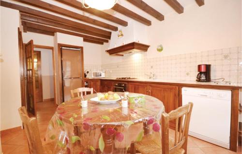 Saint-Martin-de-Castillon Casa | Amazing Home In St Martin De Castillon
