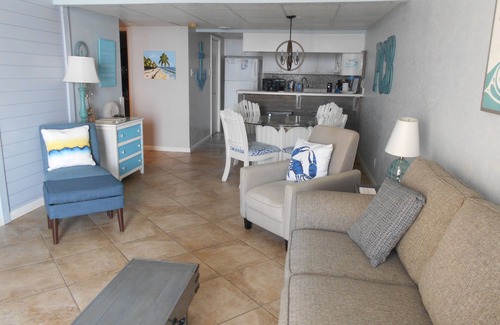 Gulf Lagoon Beach Condominio | Gran precio, frente al Golfo, con todas las comodidades