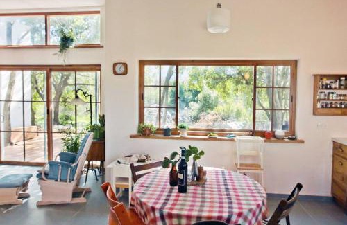 Tsiv'on Casa | Amazing Hemp house in the middle of an oak forest