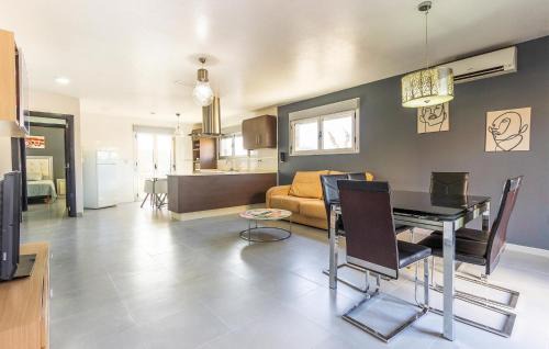 San Pedro del Pinatar Casa | Amazing Home In San Pedro Del Pinatar