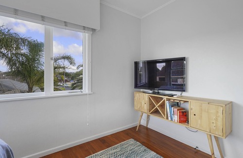 Eastern Beach Casa | Amazing Home By Beach - Aircon-ed