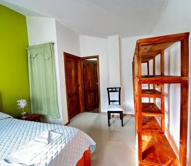Banos de Agua Santa Casa | Amazing Home - Habitación Doble Matrimonial