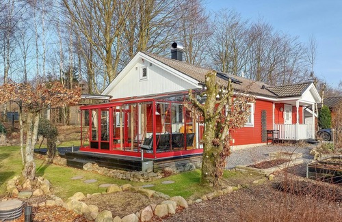 Fasalt Casa | Increíble casa en örkelljunga con WiFi