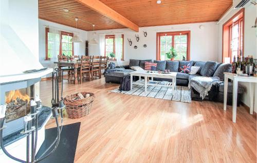 Orkelljunga Casa | Amazing Home In Örkelljunga With Sauna