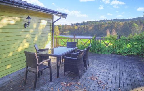 Atran Casa | Amazing Home In Ätran With Kitchen