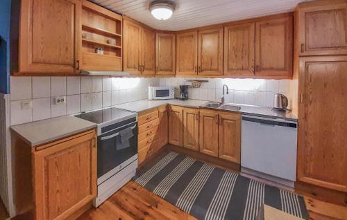 Atran Casa | Amazing Home In Ätran With Kitchen