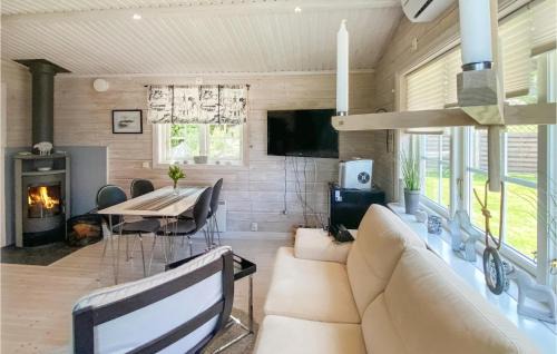 Sweden Casa | Amazing Home In Boxholm
