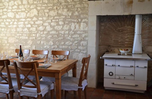 Civray-sur-Esves Casa | Amazing home in Civray s-Esves with 3 Bedrooms and WiFi