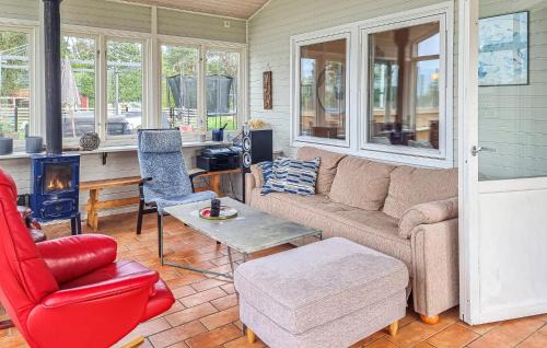 Mellerud O Casa | Amazing Home In Köpmannebro