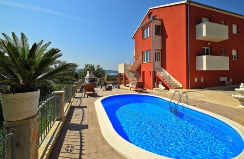 Kastel Sucurac Casa | Amazing Home in Kastel Gomilica With Wifi and 2 Bedrooms