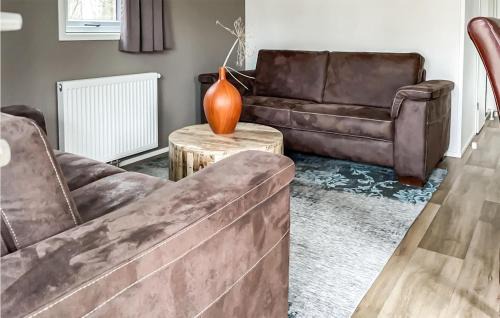 Oosterwolde Casa | Amazing Home In Oosterwolde With Wifi