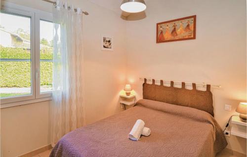 Raphele-les-Arles Casa | Amazing Home In Raphèle-Lès-Arles