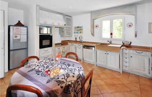 Salernes Casa | Amazing Home In Salernes With Wifi