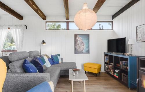 Stege Casa | Amazing Home In Stege With Kitchen