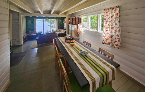 Spikkestad Casa | Amazing Home In Svelvik With Wifi