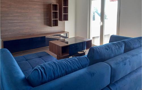 Tinj Casa | Amazing Home In Tinj With Kitchen