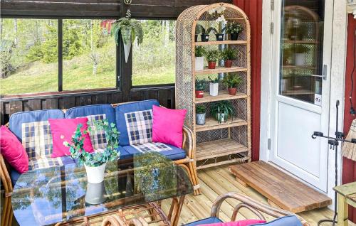 Vase Casa | Amazing Home In Väse With Kitchen