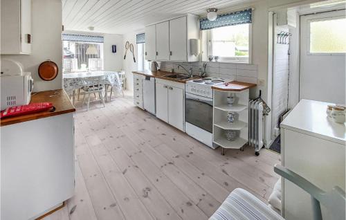 Vastra Karup Casa | Amazing Home In Västra Karup With Wifi