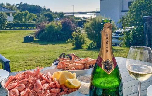Vastra Frolunda Casa | Amazing Home In Västra Frölunda