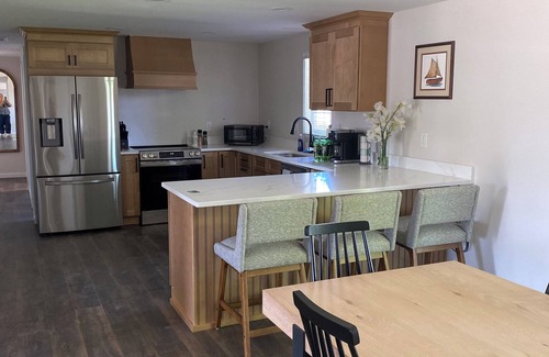 Lewes Casa | Amazing in town Lewes location Completely renovated to be spacious n comfortable