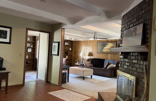 Overland Park Casa | Amazing large New Private House - 1G goog Wifi
