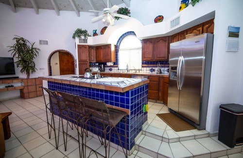 Las Conchas Casa | Amazing Las Conchas Beach Front with Heated Spa & Kayaks!!