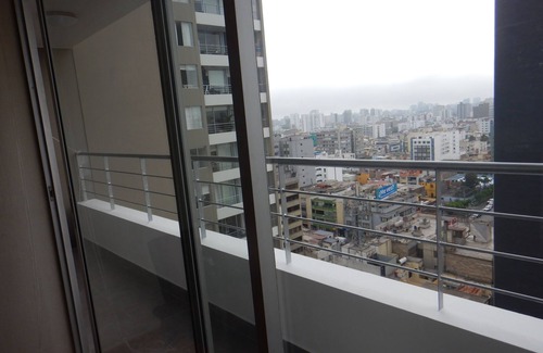 Lince Apartamento | AMAZING Lima View PRIVATE PARK, POOL GYM - LINCE