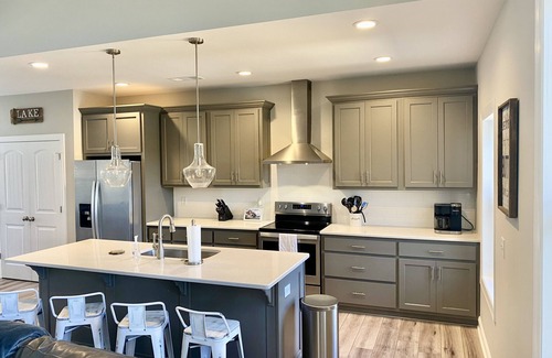 Six Mile Casa | Amazing Mid Lake Keowee Location and Cove.