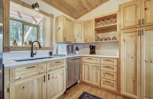 Quandary Village Casa | AMAZING MTN VIEWS!Hot Tub!Pets!Game Room!Sauna!Fitness Equipment!Near Trails!
