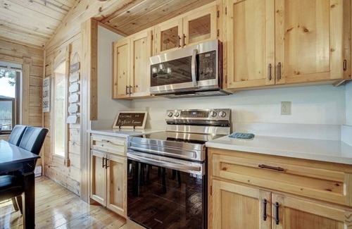 Quandary Village Casa | AMAZING MTN VIEWS!Hot Tub!Pets!Game Room!Sauna!Fitness Equipment!Near Trails!