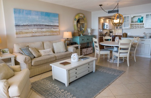 Wrightsville Beach Condominio | Beautiful 2 dormitorios / 2 baños condominio frente al mar