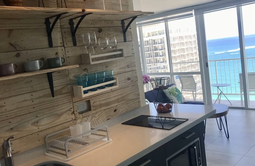 Condado Apartamento | Amazing Ocean front View Studio on 23rd floor with Balcony & Free Wi-fi access