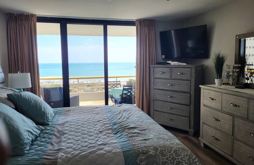 Myrtle Beach Complejo | Amazing Ocean Front Condo with Stunning Views! Veterans/First Responder Discount