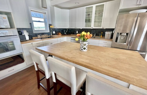Misquamicut Casa | Amazing Ocean Front 2 Story Home, a pasos del agua