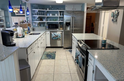 Daytona Beach Shores Condominio | Amazing Oceanfront 3BR/3BA Condo with Incredible Views!