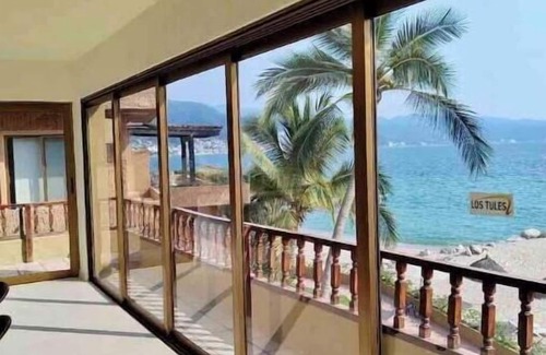 Puerto Vallarta Apartamento | Increíble Departamento frente a playa en Los Tules