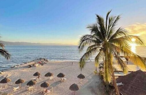 Puerto Vallarta Apartamento | Increíble Departamento frente a playa en Los Tules