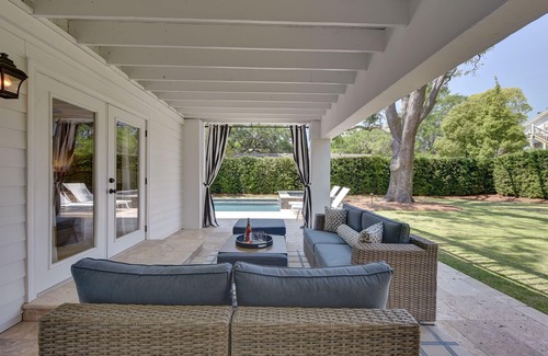 East Beach Casa | Enorme piscina privada, bañera de hidromasaje, vistas a los pantanos, paseo a la playa, 3 camas King