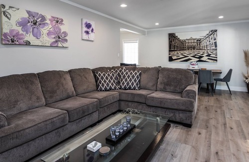 Winnetka Casa | Amazing Private house with POOL& 3 bedrooms in the heart of LA
