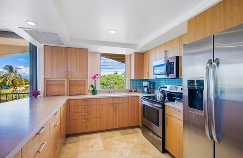 Kaanapali Condominio | Condominio de lujo en esquina con vistas panorámicas al mar y la playa