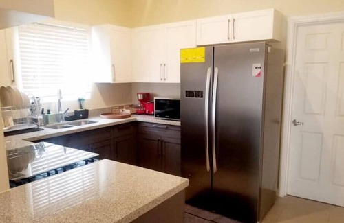 Lucea Casa | Amazing & Relaxing Vacation Home Gated 2brm/2bth