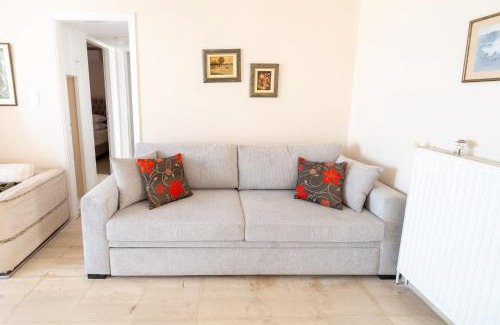 Rafina-Pikermi Apartamento | Amazing Sea View, Rafina Port, Athens Airport, Self-Check-in