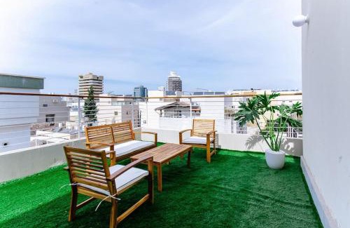 Tel Aviv City Center Apartamento | Amazing spacious Duplex with balcony and MAMAD