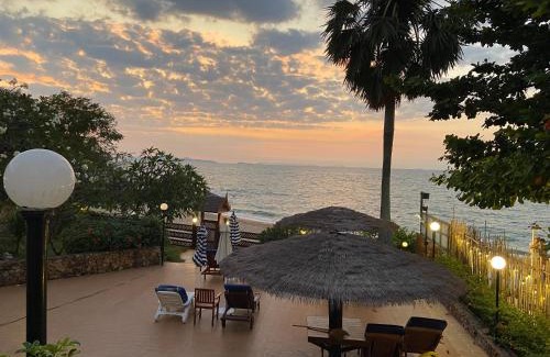 North Pattaya Apartamento | Amazing Spacious Seaview Condo