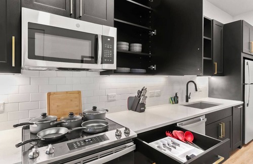 North Hyde Park Apartamento | Amazing Studio | King Suite | Pool & Gym | Central
